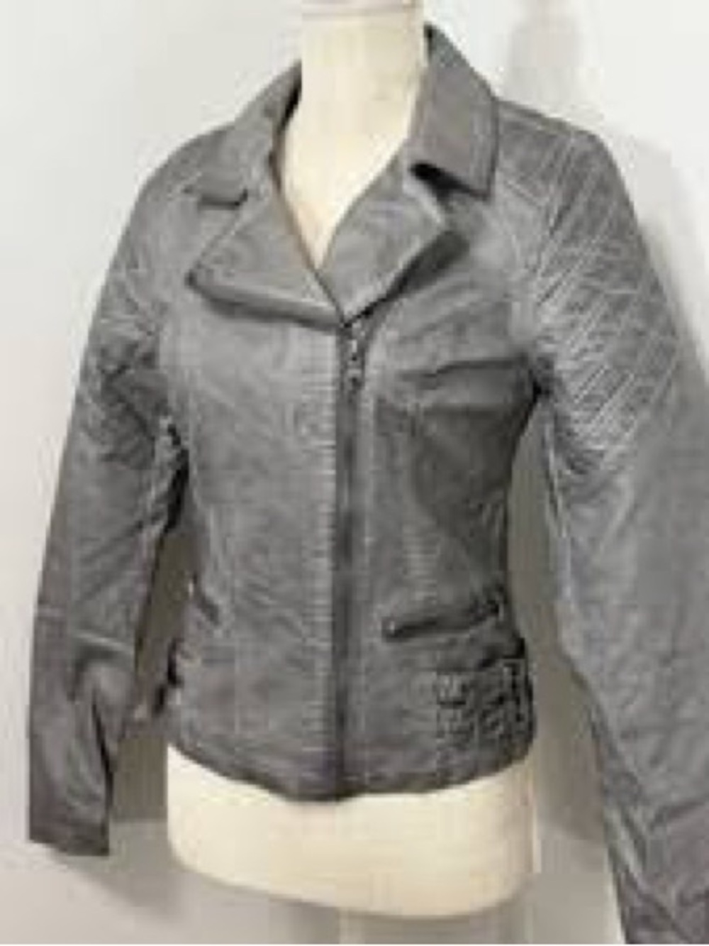 Maurices SMALL Gray Faux Vegan Leather Moto Jacket full zip buckle detail biker